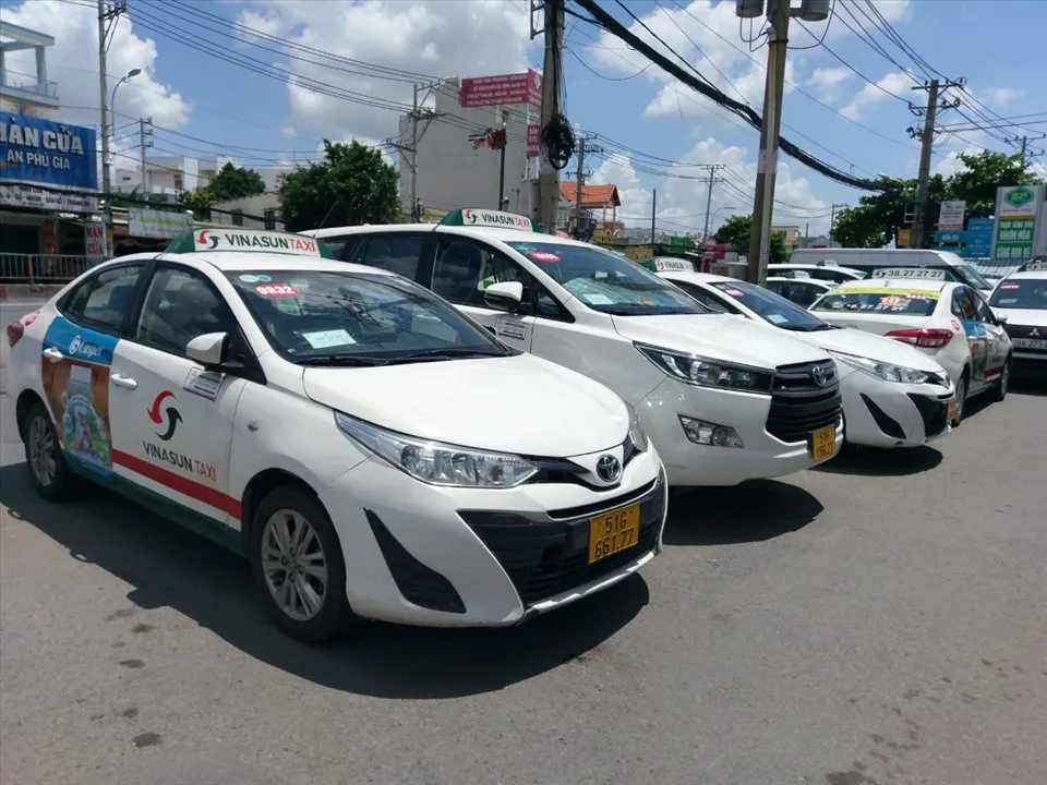 Mơ Thấy Xe Taxi Là Điềm Gì? Đánh Con Nào May Mắn?