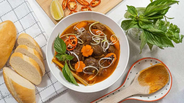 Top 10+ Quán Bánh Mì Sốt Vang Ở Hà Nội Ngon Ngất Ngây