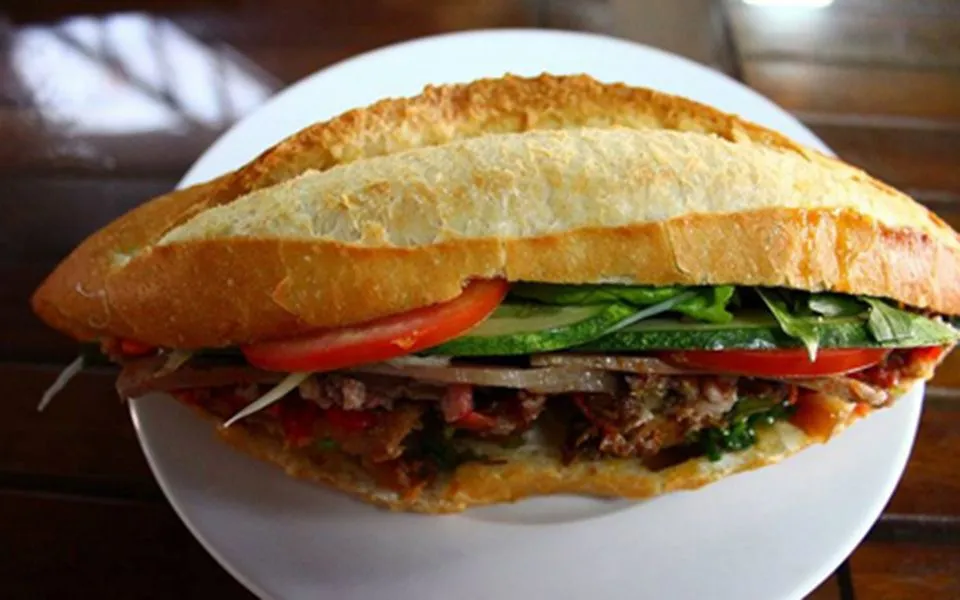 TOP 6 Tiệm Bánh Mì Ngon Nổi Tiếng Ở Hội An