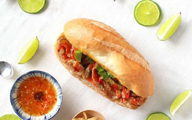 TOP 6 Tiệm Bánh Mì Ngon Nổi Tiếng Ở Hội An