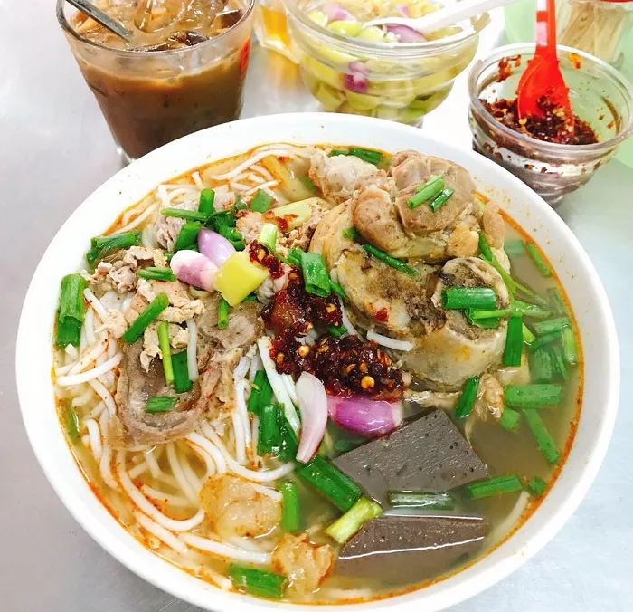 TOP 7 Quán Bún Bò Ngon Xuất Sắc Nhất Đà Nẵng Gây Thương Nhớ